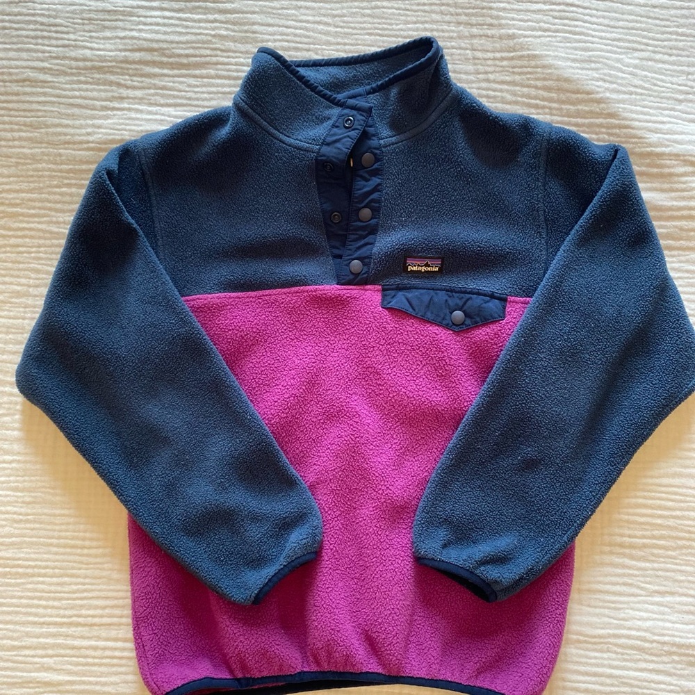 Girls Patagonia Synchilla fleece pullover sweatshirt size 12 Large